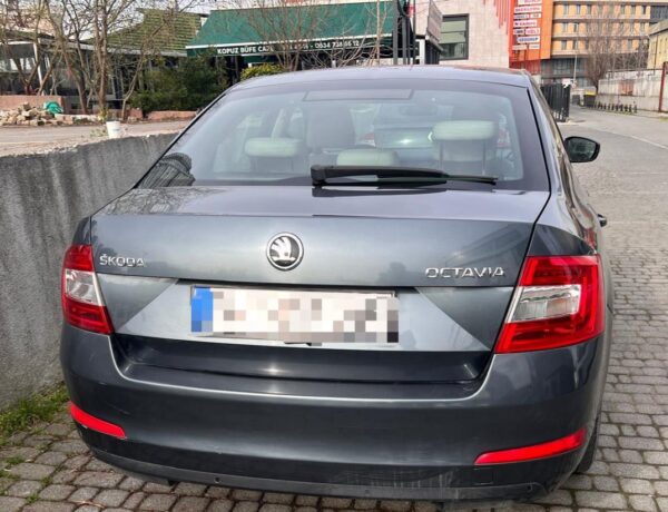 SKODA - Octavia Style CR 2017 Model 145.000 Km - Görsel 5